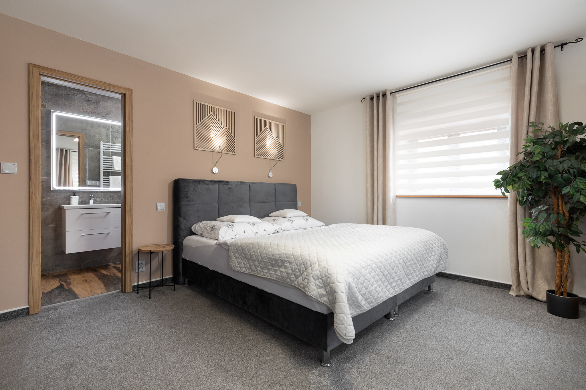Deluxe room for 3 guests